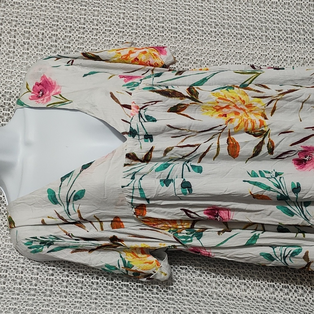 By Together Floral Mini Dress in Cream and Pink - Picture 3 of 13